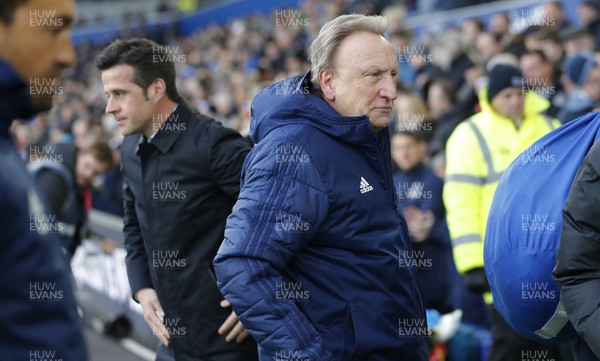 241118 - Everton v Cardiff City - Premier League -  Evertons manager Marco Silva at the start of the game greets Manager Neil Warnock of Cardiff