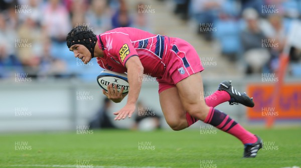 21.08.10 - Exeter Chiefs v Cardiff Blues - Pre-Season Friendly - Tom James of Cardiff Blues races in to score try. 