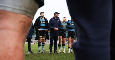 180126 - Exeter Chiefs v Cardiff Rugby - EPCR Challenge Cup - Cardiff Rugby head coach Corniel van Zyl speaks to the players at the end of the match
