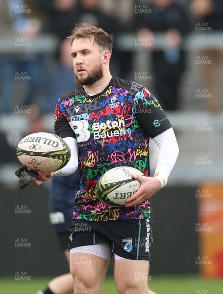 180126 - Exeter Chiefs v Cardiff Rugby - EPCR Challenge Cup - Ioan Lloyd of Cardiff Rugby during warm up