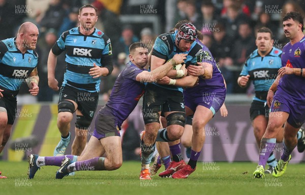 180126 - Exeter Chiefs v Cardiff Rugby - EPCR Challenge Cup - Alun Lawrence of Cardiff Rugby breaks away