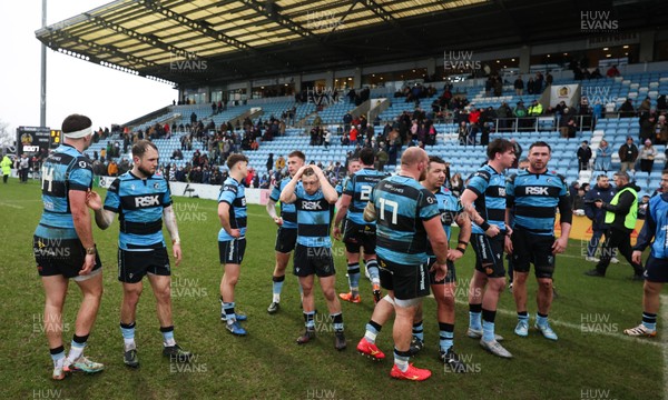 180126 - Exeter Chiefs v Cardiff Rugby - EPCR Challenge Cup - Cardiff Rugby players at the end of the match