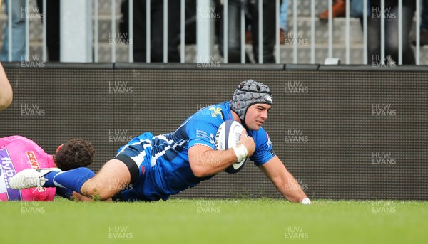 190817 Exeter Chiefs v Dragons - Dragons Adam Hughes  goes over for a try