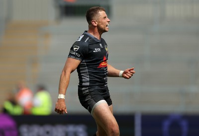 110525 - Exeter Chiefs v Northampton Saints - Gallagher Premiership - Harvey Skinner of Exeter celebrates scoring a try