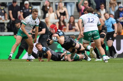 110525 - Exeter Chiefs v Northampton Saints - Gallagher Premiership - Martin Moloney of Exeter scores a try