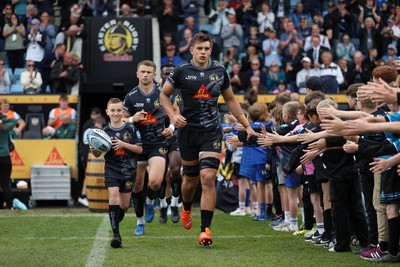 110525 - Exeter Chiefs v Northampton Saints - Gallagher Premiership - Dafydd Jenkins of Exeter runs out at the start of the game