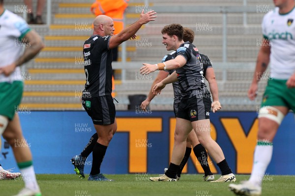110525 - Exeter Chiefs v Northampton Saints - Gallagher Premiership - Nick Lilley of Exeter celebrates scoring a try on his debut