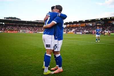140326 - Exeter City v Cardiff City - Sky Bet League 1 - Callum Robinson of Cardiff City celebrates after scoring their sides fourth goal with team mate Cian Ashford