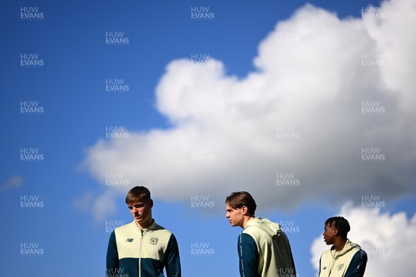 140326 - Exeter City v Cardiff City - Sky Bet League 1 - Players of Cardiff City walk the pitch ahead of kick off 