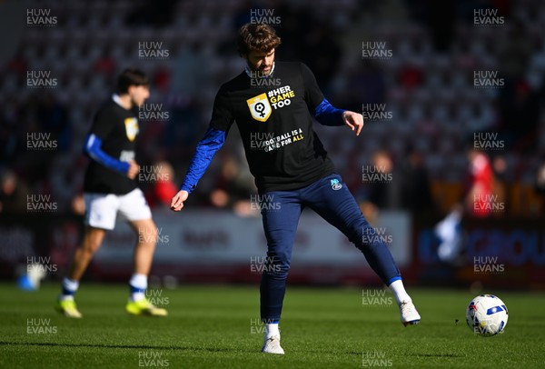 140326 - Exeter City v Cardiff City - Sky Bet League 1 - Calum Chambers of Cardiff City warms up ahead of kick off