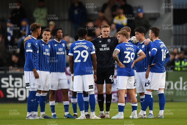 160925 - Exeter City v Cardiff City - Vertu Trophy - Cardiff huddle