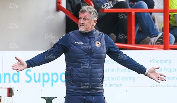 161021 - Exeter City v Newport County, EFL Sky Bet League 2 - Newport County interim manager Wayne Hatswell reacts during the match