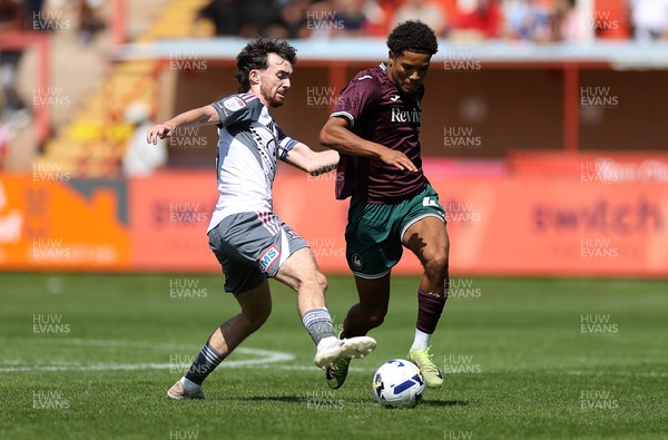 260725 - Exeter City v Swansea City - Pre Season Friendly - Kyrell Wilson of Swansea makes a break