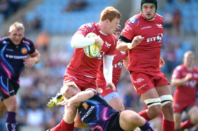 130816 - Exeter Chiefs v Scarlets - Preseason Friendly -Rhys Patchell of Scarlets gets into space