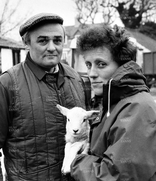 210283 - Picture shows Gordon and Liz Davies at their Beaverton Place Farm