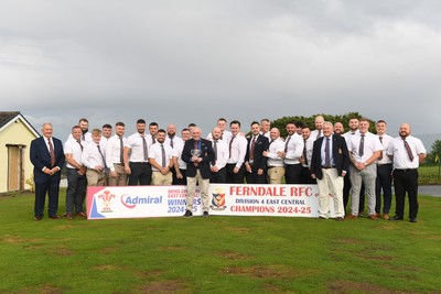 070625 - Ferndale RFC League Presentation - Admiral National League 4 East Central - Ferndale RFC celebrate lifting the trophy
