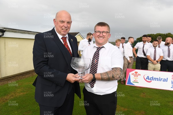 070625 - Ferndale RFC League Presentation - Admiral National League 4 East Central - WRU Rep Roy Wilkinson presents the trophy to Ferndale RFC Captain, Sam Hodder