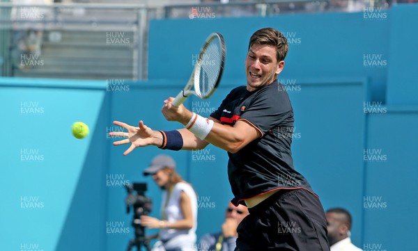 170619 - Fever Tree Tennis Championships - Cameron Norrie of GB in action against Kevin Anderson of South Africa