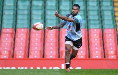 141114 - Fiji Rugby Training -Nikola Matawalu during training