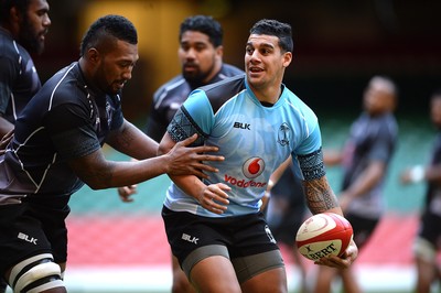 141114 - Fiji Rugby Training -Joshua Matavesi during training