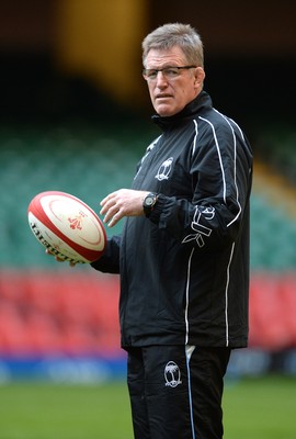 141114 - Fiji Rugby Training -John McKee during training