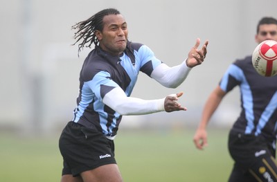 16.11.10.. Fiji Rugby Squad -  Fiji's Albert Vulivuli during training 