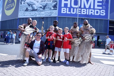 040726 - Fiji v Wales - Nations Championship - Both sets of fans outside the stadium before the game