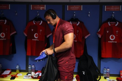 040726 - Fiji v Wales - Nations Championship - Joe Hawkins in the dressing room before the game