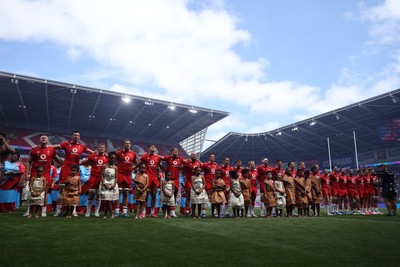 040726 - Fiji v Wales - Nations Championship - Wales sing the anthem