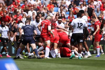 040726 - Fiji v Wales - Nations Championship - Jac Morgan of Wales gets over the line too score a try