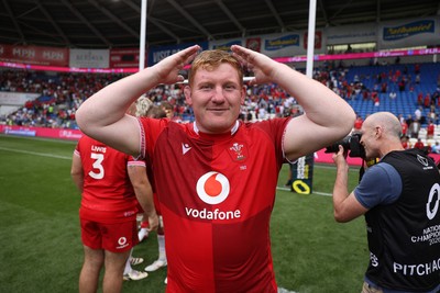 040726 - Fiji v Wales - Nations Championship - Rhys Carre of Wales does the ayatollah