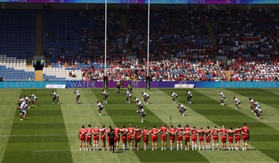 040726 - Fiji v Wales, Nations Championship - The Wales team face up to the Fijian Cibi ahead of kick off