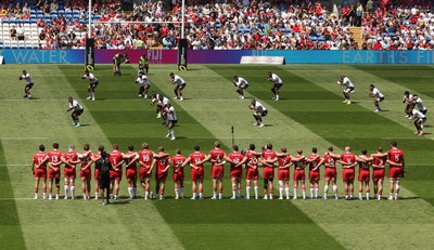 040726 - Fiji v Wales, Nations Championship - The Wales team face up to the Fijian Cibi ahead of kick off