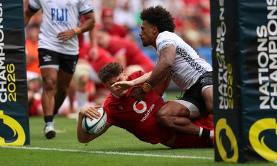 040726 - Fiji v Wales, Nations Championship - Eddie James of Wales dives in to score the final try