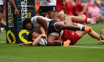 040726 - Fiji v Wales, Nations Championship - Eddie James of Wales dives in to score the final try