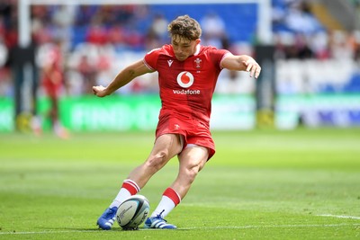 040726 - Fiji v Wales - Nations Championship - Dan Edwards of Wales kicks the conversion