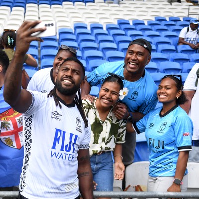 040726 - Fiji v Wales - Nations Championship - Frank Lomani of Fiji with fans at full time