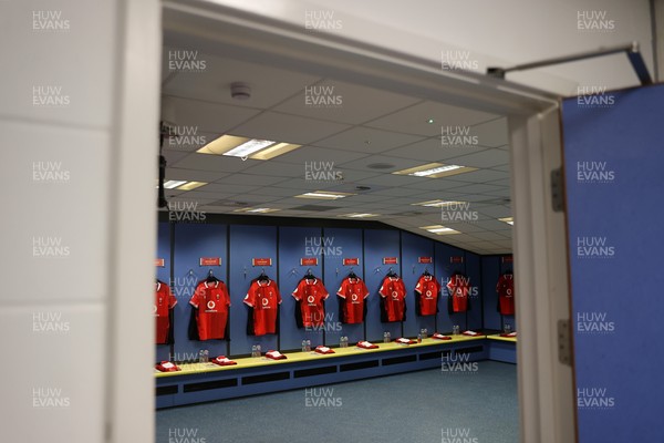 040726 - Fiji v Wales - Nations Championship - Wales Dressing Room before the game