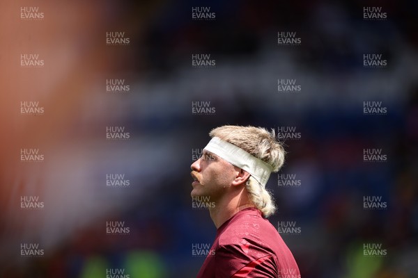 040726 - Fiji v Wales - Nations Championship - Aaron Wainwright of Wales during the warm up