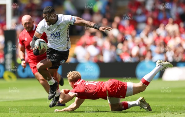 040726 - Fiji v Wales, Nations Championship - Jiuta Wainiqolo of Fiji breaks away
