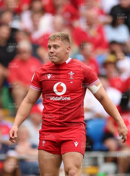 040726 - Fiji v Wales, Nations Championship - Sam Costelow of Wales
