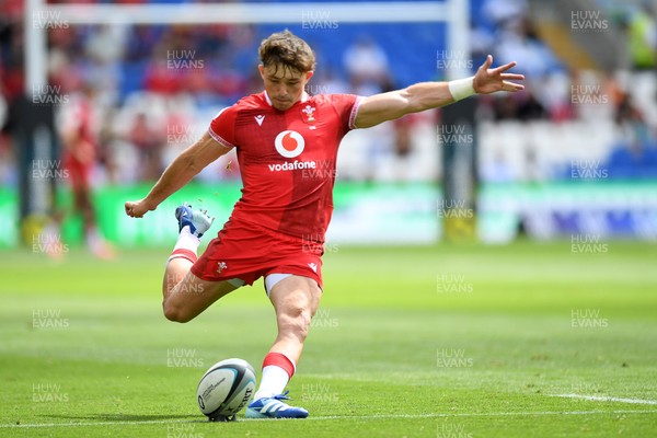 040726 - Fiji v Wales - Nations Championship - Dan Edwards of Wales kicks the conversion