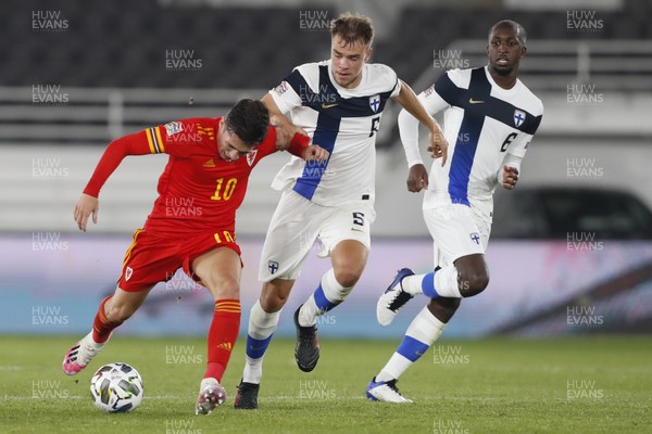 030920 - Finland v Wales - UEFA Nations League - Harry Wilson of Wales gets past Leo Vaisanen of Finland