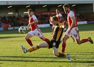 280226 - Fleetwood Town v Newport County - Sky Bet League 2 - Matthew Smith of Newport in goalmouth followed by Shaun Rooney of Fleetwood and Matty Virtue of Fleetwood