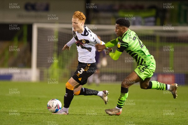 011220 - Forest Green Rovers v Newport County - Sky Bet League 2 - Ryan Haynes of Newport County holds off Jayden Richardson of Forest Green