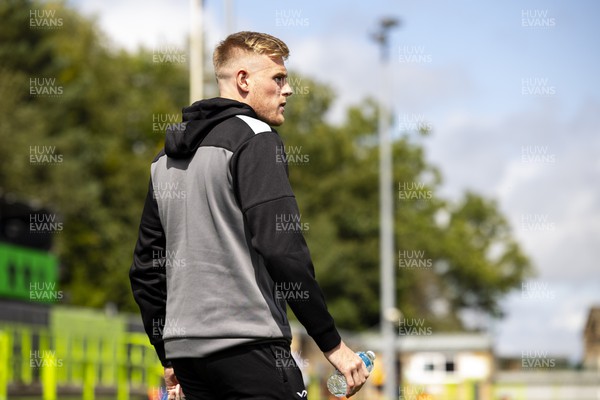 190823 - Forest Green Rovers v Newport County - Sky Bet League 2 - Will Evans of Newport County arrives at The New Lawn Stadium