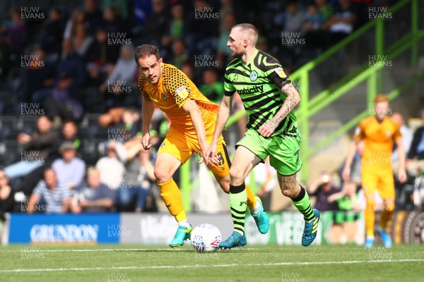 310819 - Forest Green Rovers v Newport County - EFL SkyBet League 2 - Matt Dolan of Newport County chases down Carl Winchester of Forest Green Rovers