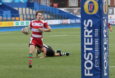 280816 - National Fosters 7s - Llandovery's Rhodri Davies races in to score the first try of the mens tournament as Llandovery