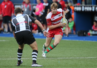 280816 - National Fosters 7s - Llandovery's begin their defence of their Foster's 7 National 7s title as they take on Bedwas in the first match of the tournament