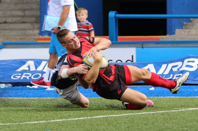 280816 - National Foster's 7s - Aberavon's Stef Andrews powers over to score try against Llanelli